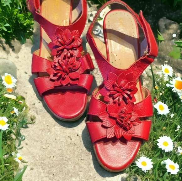 *HOST PICK* UK size 4 Worn ONCE Leather Sandals, Comfort Cushioned, RRP £49 - Picture 15 of 15